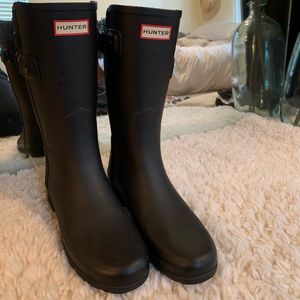 Black Mid Hunter Boots